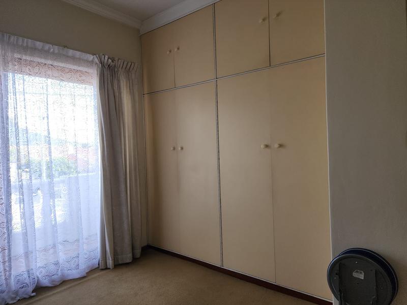 4 Bedroom Property for Sale in Gleemoor Western Cape